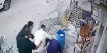 Başakşehir’de "mavi bidon" tartışması: 70 yaşındaki kadının camlarını kırıp darp ettiler