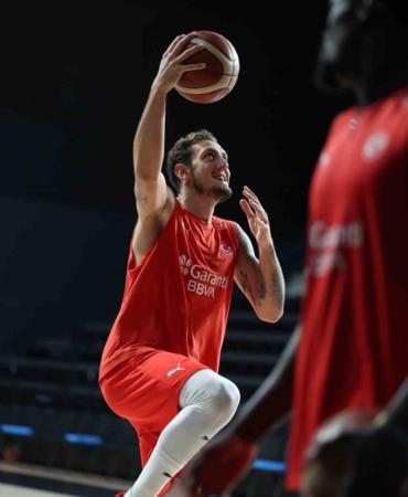 Milliler, hazırlıklarını Basketbol Gelişim Merkezi’nde sürdürdü