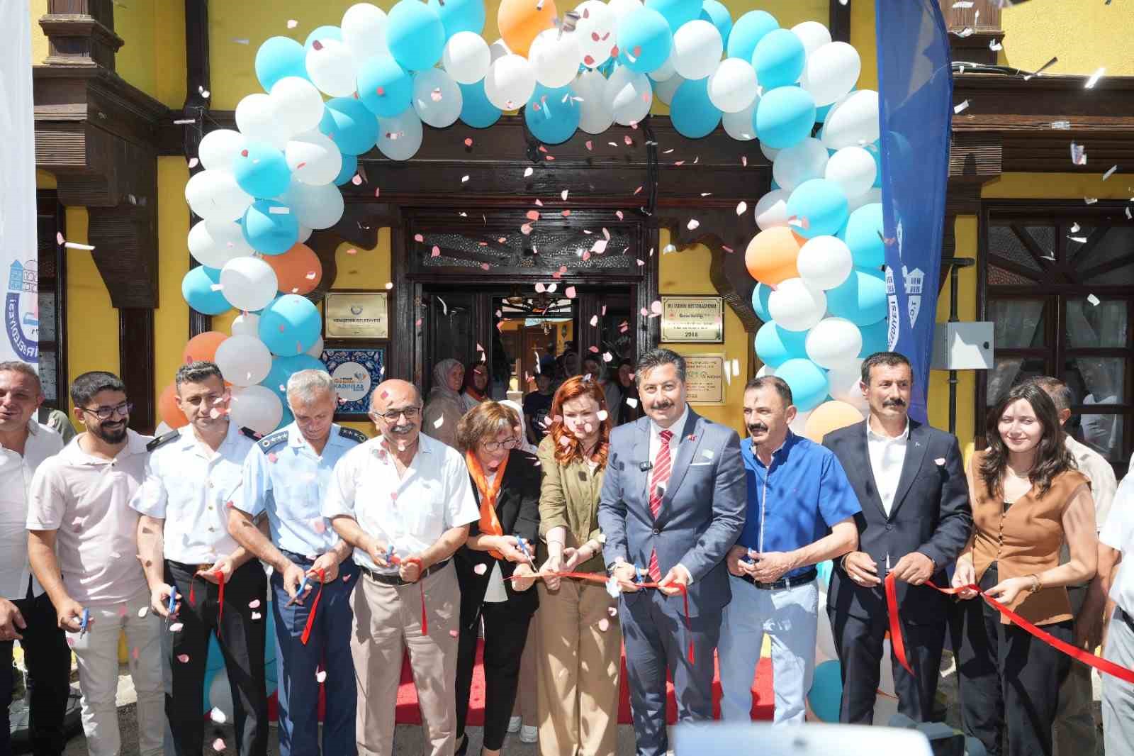 Yenişehir’de tarihi Sarı Köşk sosyal hayata kazandırıldı