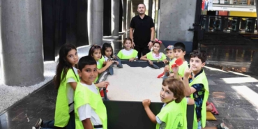 Osmangazi’de çocuklar arkeolojiyi deneyimleyek öğreniyor