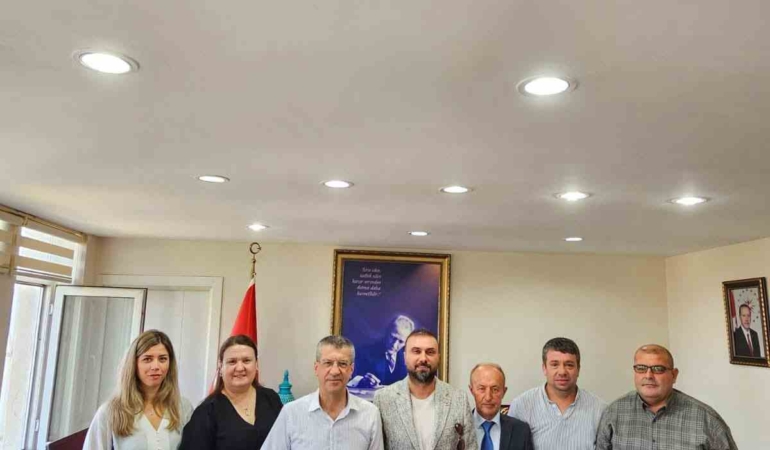 Kaymakam Orhan başarılı personeli ödüllendirdi