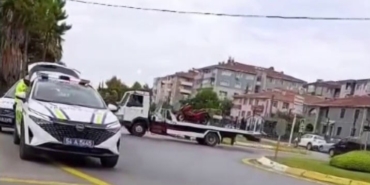 Otomobil ile çarpışan motokurye hafif şekilde yaralandı