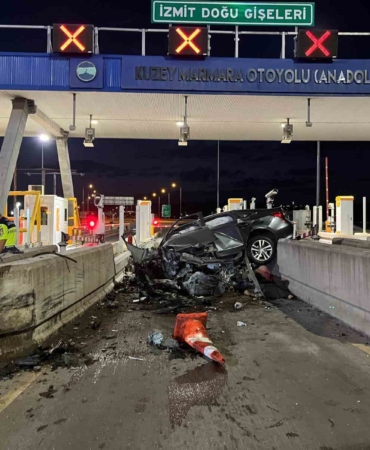 Kuzey Marmara Otoyolu’nda gişelerde feci kaza: Üst düzey yönetici hayatını kaybetti