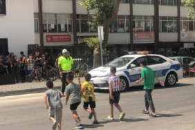 Kuran kursu öğrencilerine trafik eğitimi