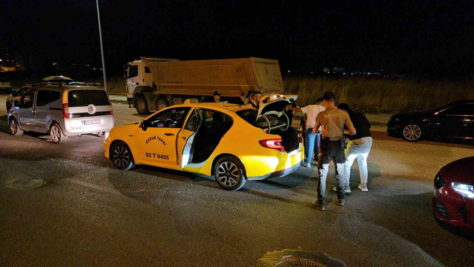 Edirne’de polis uygulamasında uyuşturucu ele geçirildi