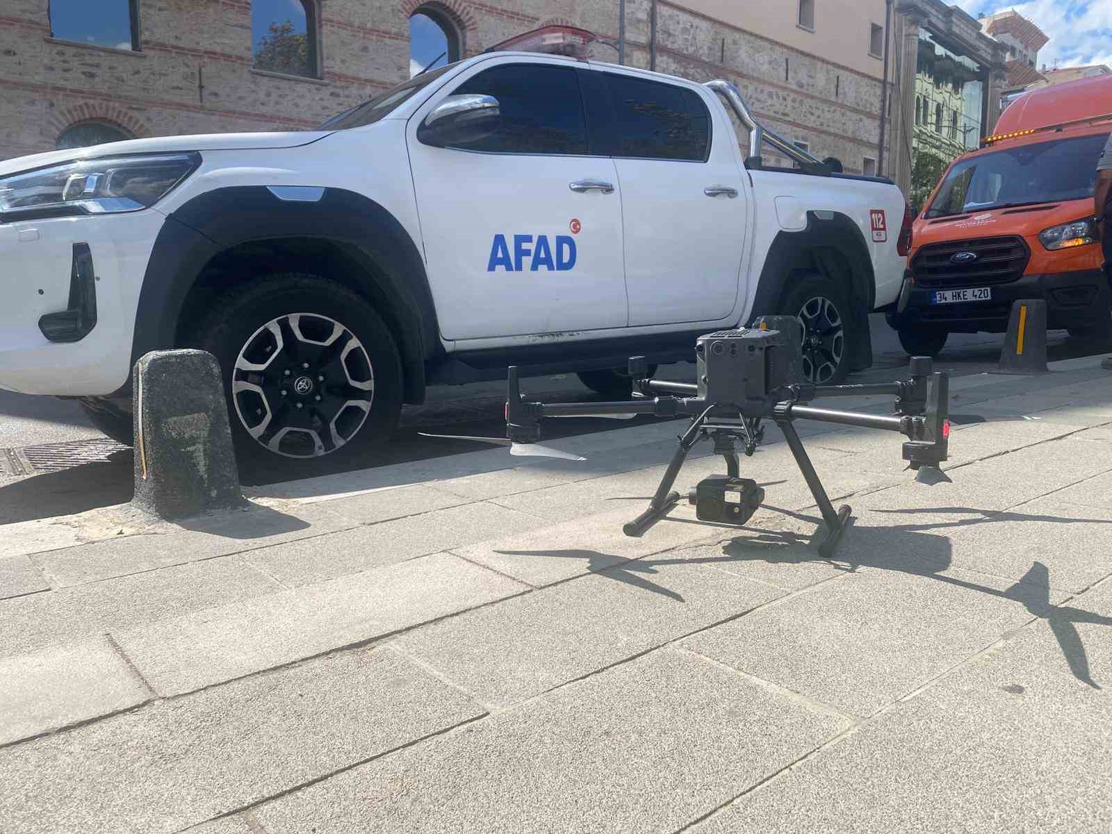 Boğaz’da kaybolan Rus yüzücü için AFAD ekipleri dronla arama yaptı