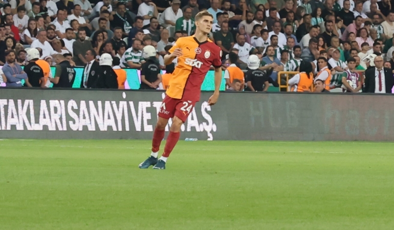 Galatasaray, Elias Jelert’i Southampton’a kiraladı