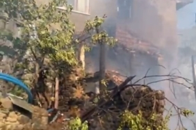 Tekirdağ’da metruk evde çıkan yangın bitişiğindeki eve sıçradı