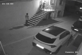 Sancaktepe’de 4 dakikalık hırsızlık turu: Bisikletle kaçtılar