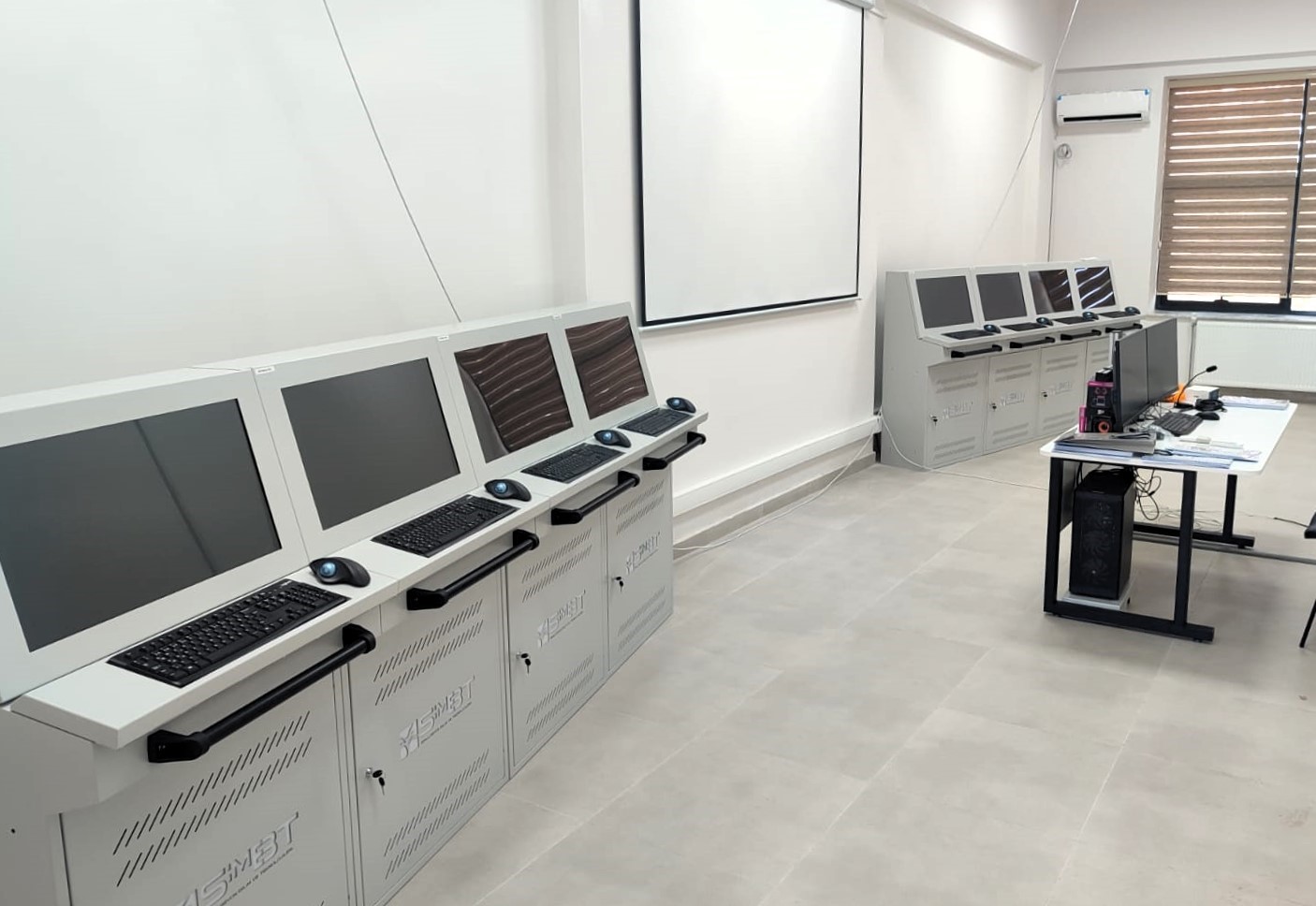 SUBÜ Denizcilik MYO bir simülatöre daha kavuştu