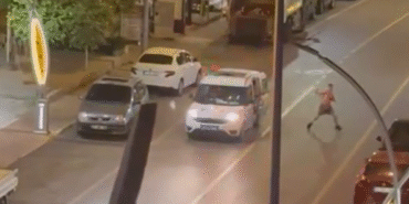 Yalova’da bıçakla yoldan geçen araçlara saldıran zanlı yakalandı