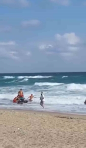 Şile’de denizde akıntıya kapılan vatandaşı cankurtaranlar kurtardı