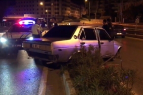 Balıkesir’de alkollü ve ehliyetsiz sürücü kaza yaptı