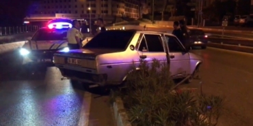 Balıkesir’de alkollü ve ehliyetsiz sürücü kaza yaptı