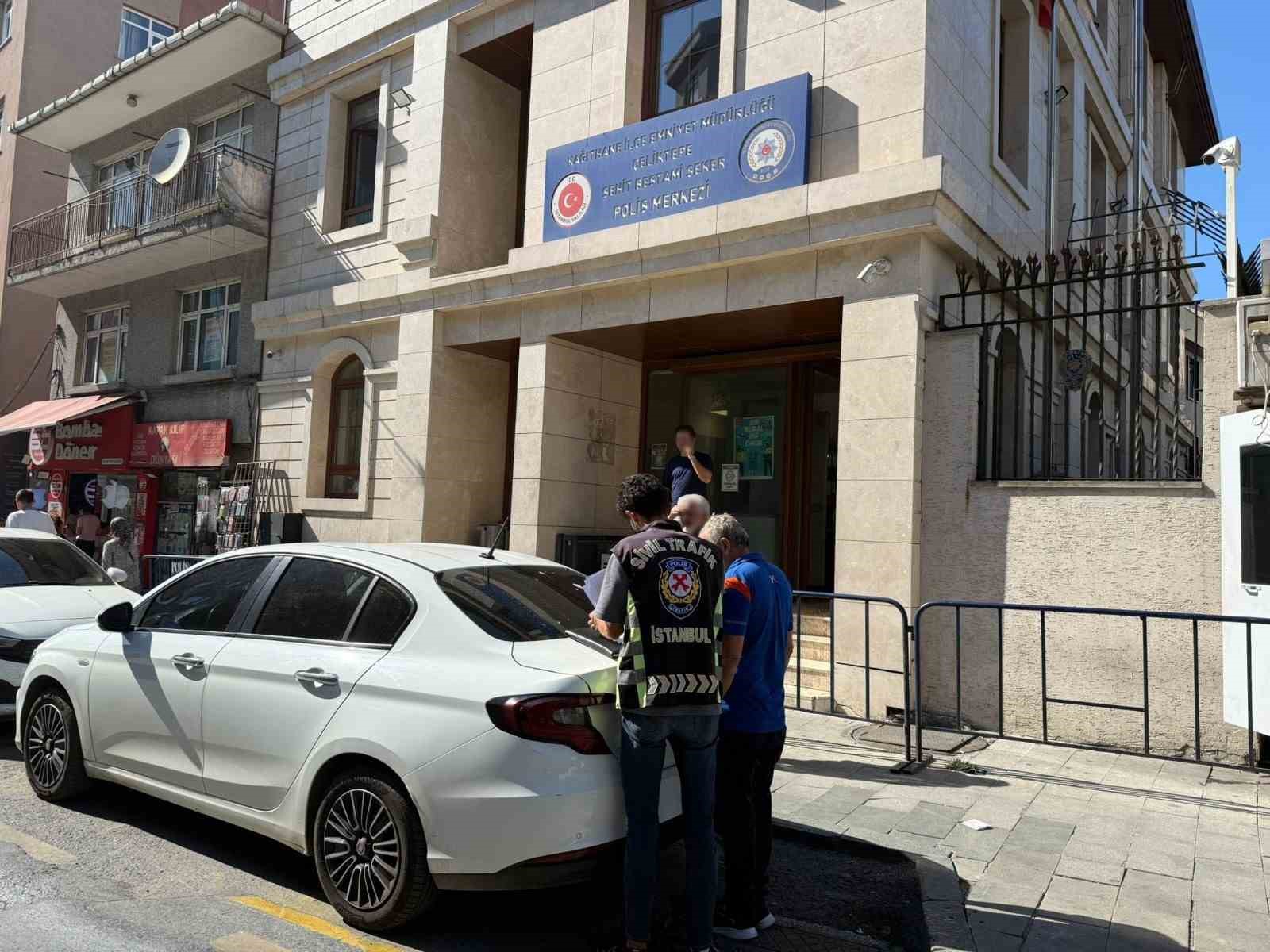 Sokak ortasında kavgaya tutuşarak ambulansa yol vermeyen sürücüler yakalandı