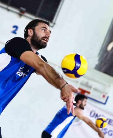 Halkbank, topla ilk antrenmanını gerçekleştirdi