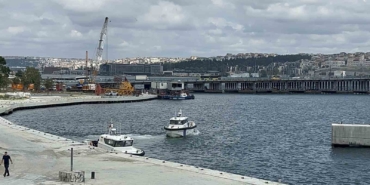 Haliç Metro Köprüsünden denize atlayan adamın cansız bedeni çıkarıldı