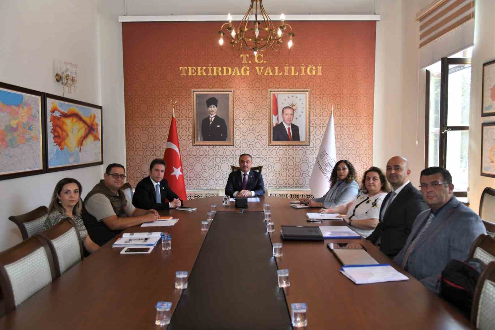 Tekirdağ’da sokak hayvanları toplantısı