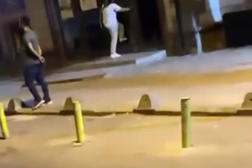 Küçükçekmece’de bir kadın caminin kapısını taşla kırıp, mahalleyi ayağa kaldırdı