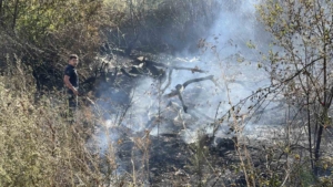 Arnavutköy’de yangın çıkarıp itfaiyecilere saldıran şahıs gözaltına alındı
