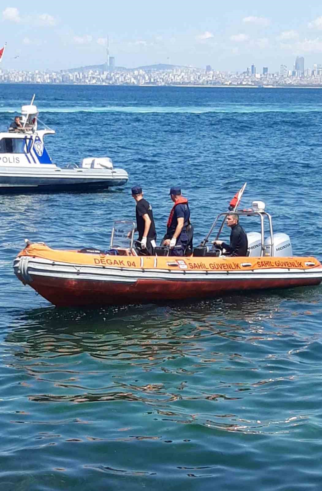 Büyükada sahilde erkek cesedi bulundu