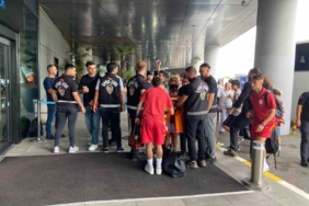 Galatasaray, ligin açılış maçı için Gaziantep’e gitti