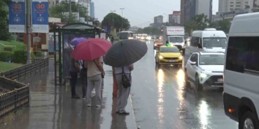 İstanbul’da sağanak yağış sabah saatlerinde de etkisini sürdürüyor
