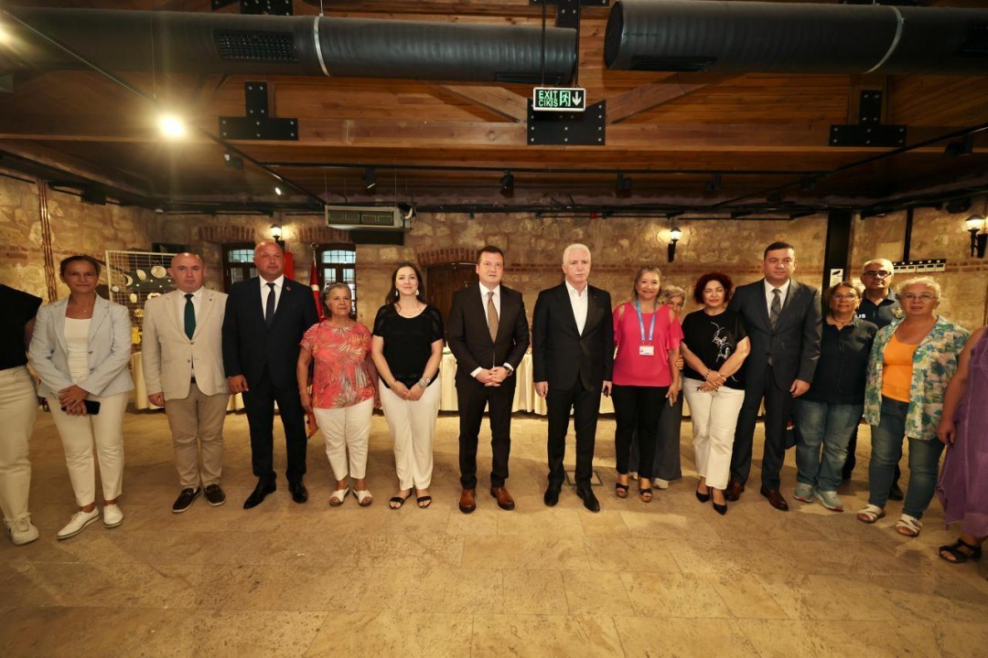 İstanbul Valisi Gül, Silivri’de "Çamurdaki Sır" sergisini ziyaret etti