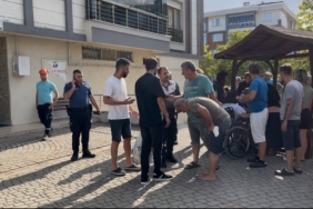 Kibrit çöpünden yaptıkları maket ev alev aldı