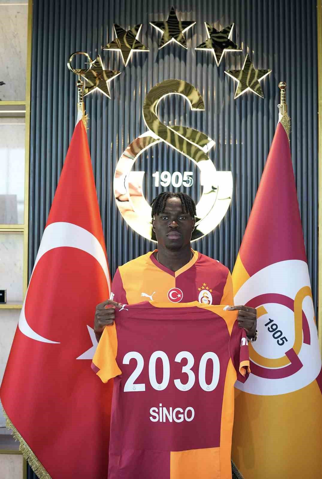 Galatasaray, Wilfried Singo ile 5 yıllık sözleşme imzaladı