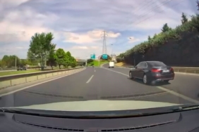 Basın Ekspreste aracıyla diğer sürücünün önüne kıran trafik magandası bununla yetinmeyerek küfür ve hakaretler savurdu