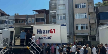 Hızır 41, Sındırgı’da depremzedelerin yanında