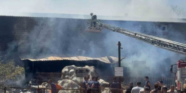 Darıca’da fabrika yangını: 3 işletme hasar aldı