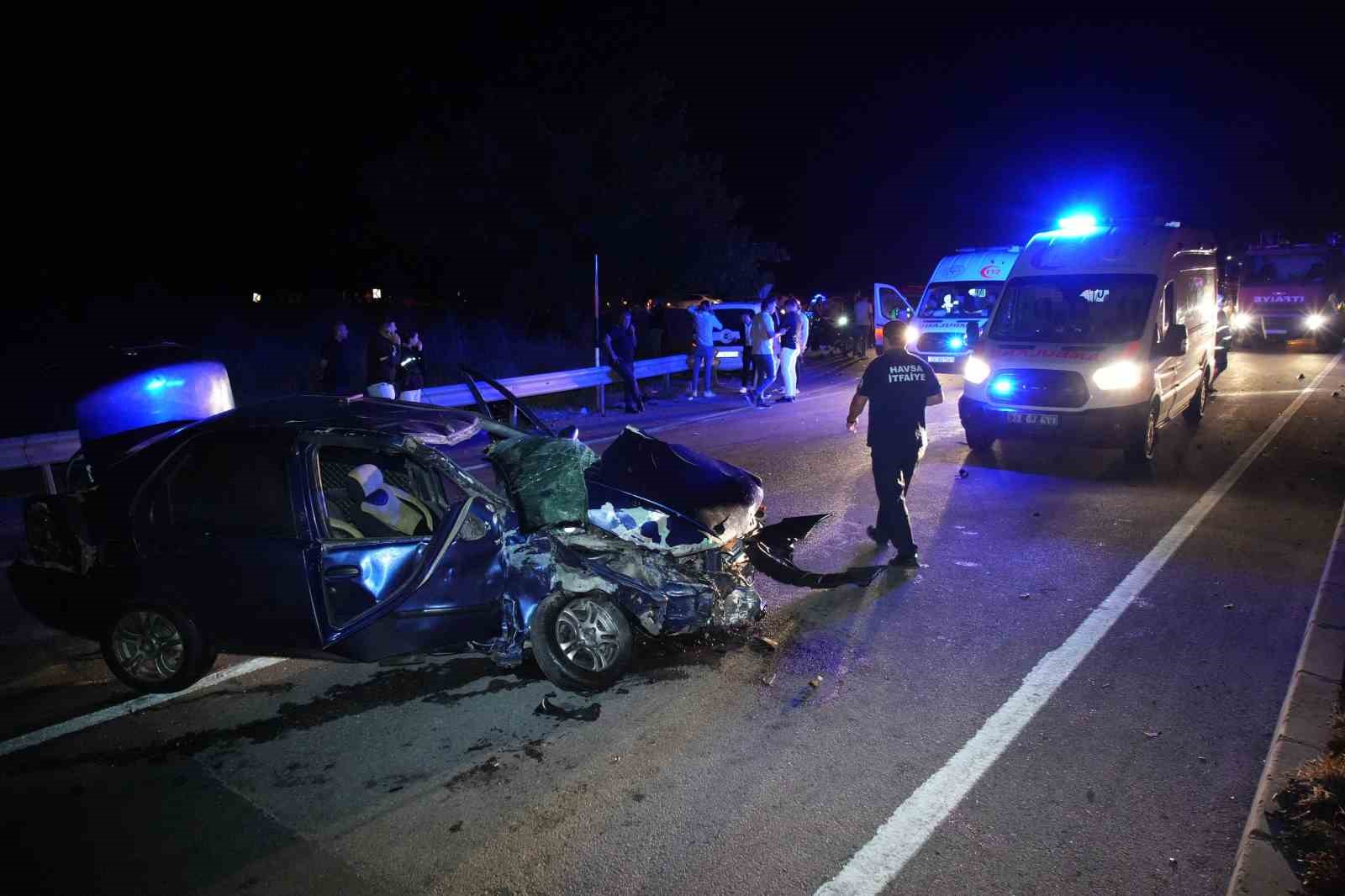 Edirne’de feci kaza: 1’i ağır 5 yaralı