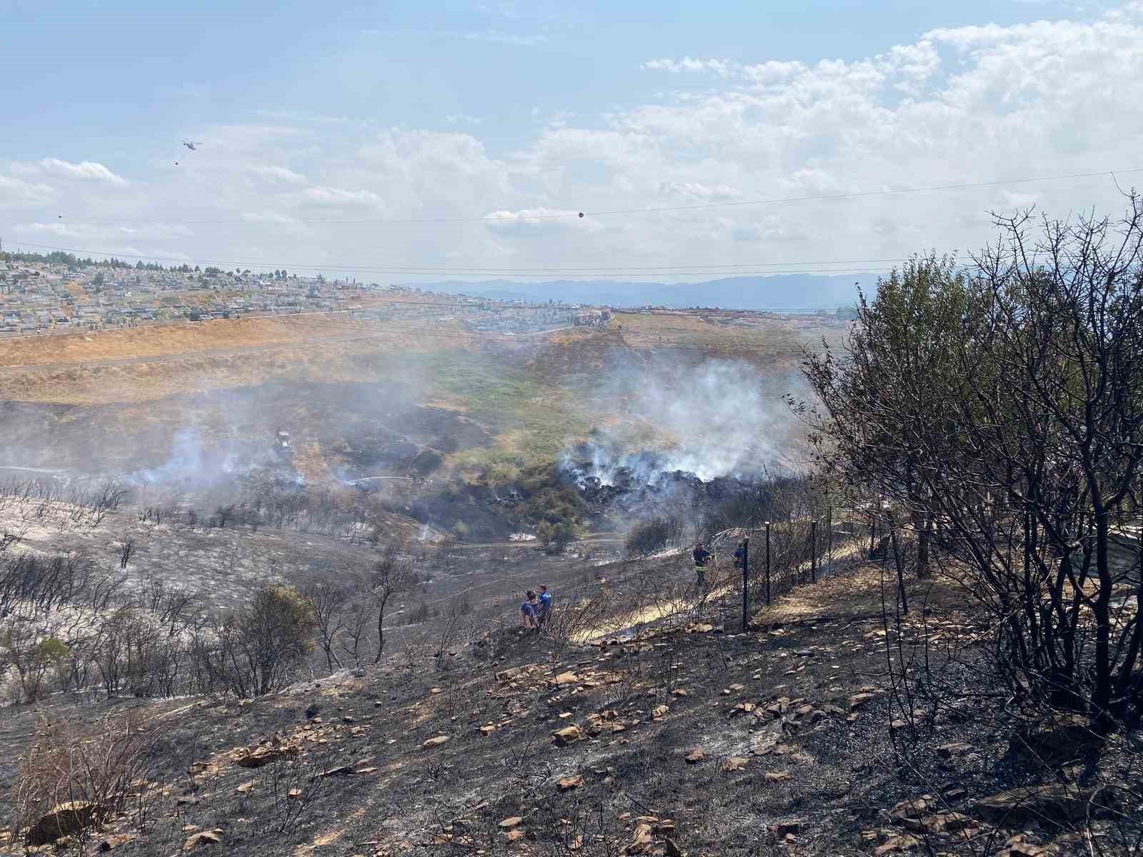 Kocaeli’de çıkan yangın 2 saatte söndürüldü: 5 ev ve eklentileri zarar gördü