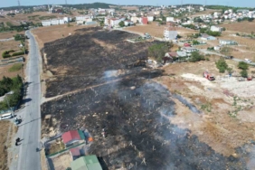 Arnavutköy’de çayırlık alanda yangın paniği