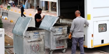 Söğüt’te temiz çevre için konteynerler dezenfekte ediliyor