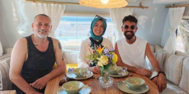 İki ünlü ismin karavan rekabeti