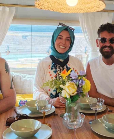 İki ünlü ismin karavan rekabeti