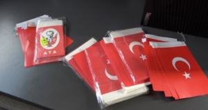 Taksim’de Türk Bayraklı duygu sömürüsüne polis engeli