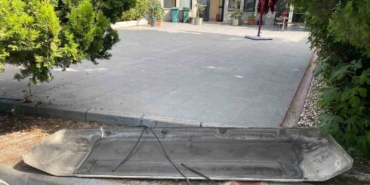 Arnavutköy’de İETT otobüsünün havalandırma kapağı uçtu: Bir vatandaş faciadan döndü