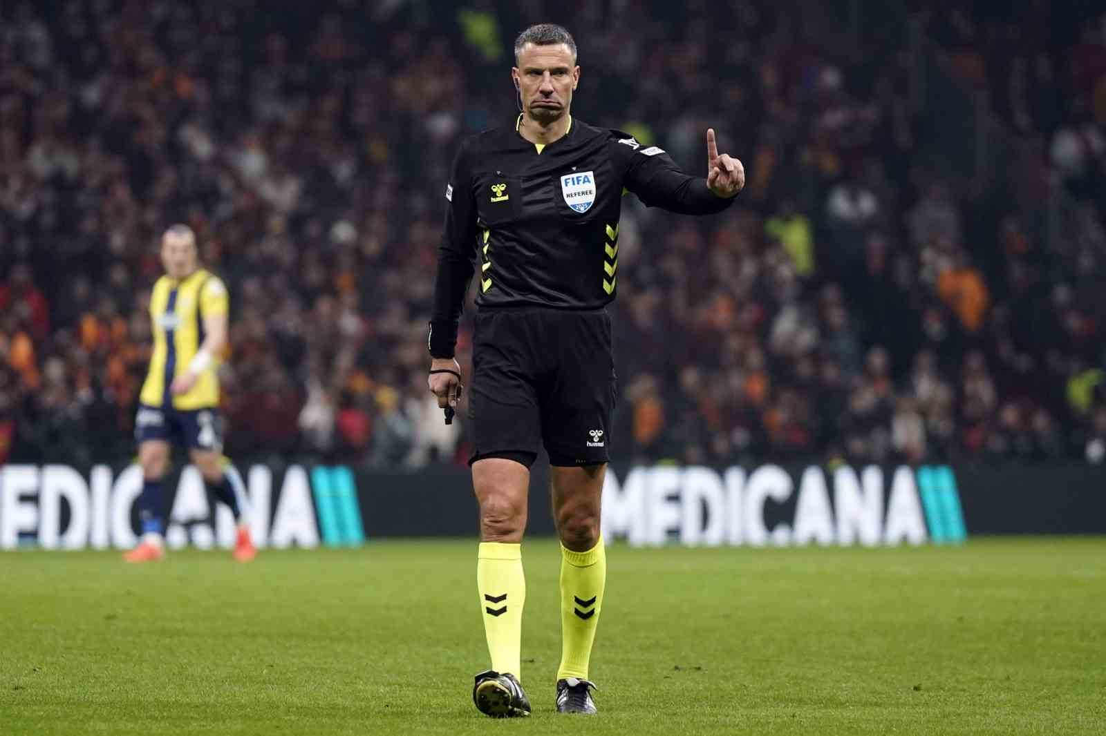 Benfica - Fenerbahçe maçını Vincic yönetecek