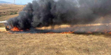 Bandırma’da araç ve arazi yangını söndürüldü