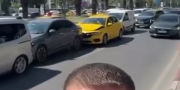 Fatih’te zincirleme kazayı muhabir gibi anlattı: O anlar kamerada