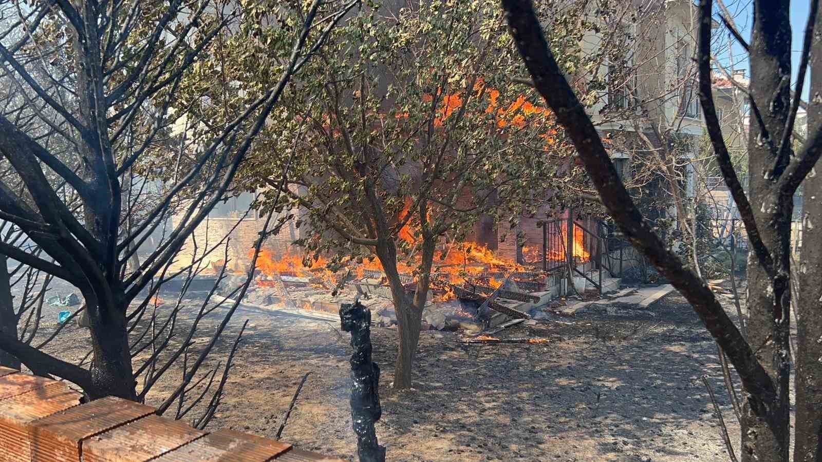 Çanakkale’deki yangında dumandan etkilenenlerin sayısı 77’e çıktı