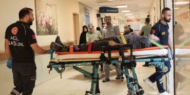 Üzerine sunta devrilen işçi yaralandı