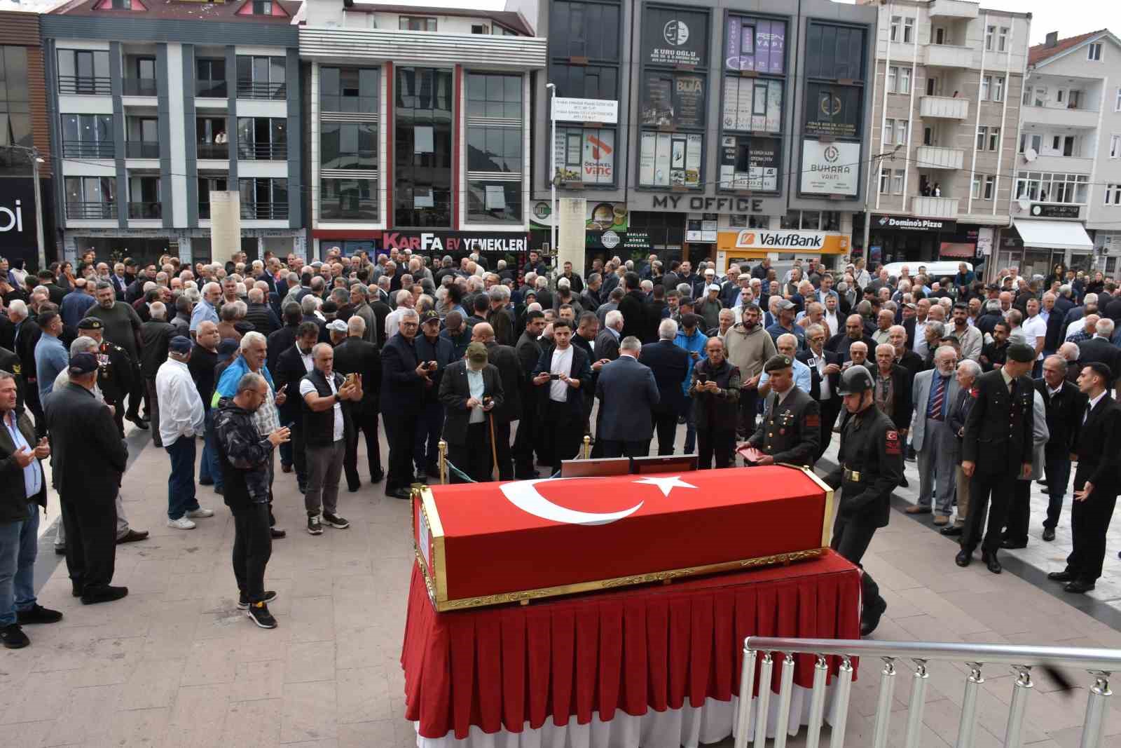 Hayatını kaybeden eski Jandarma Genel Komutanı son yolculuğuna uğurlandı