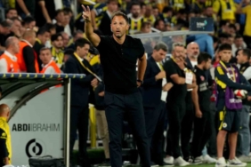 Domenico Tedesco, galibiyetle başladı