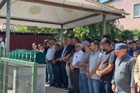 Fabrikada zehirlenerek hayatını kaybeden işçi toprağa verildi