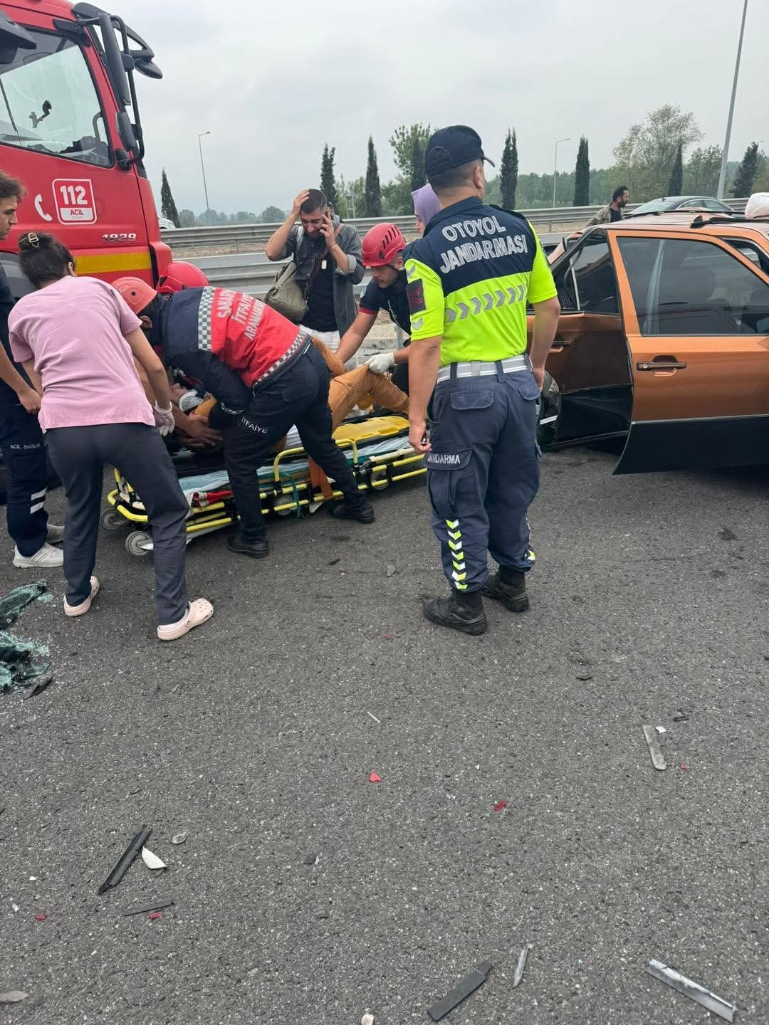 Kuzey Marmara Otoyolu’nda kaza, araç hurdaya döndü: 5 yaralı